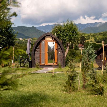 Glamp In Style Pods Resort Bran  Exteriér fotografie