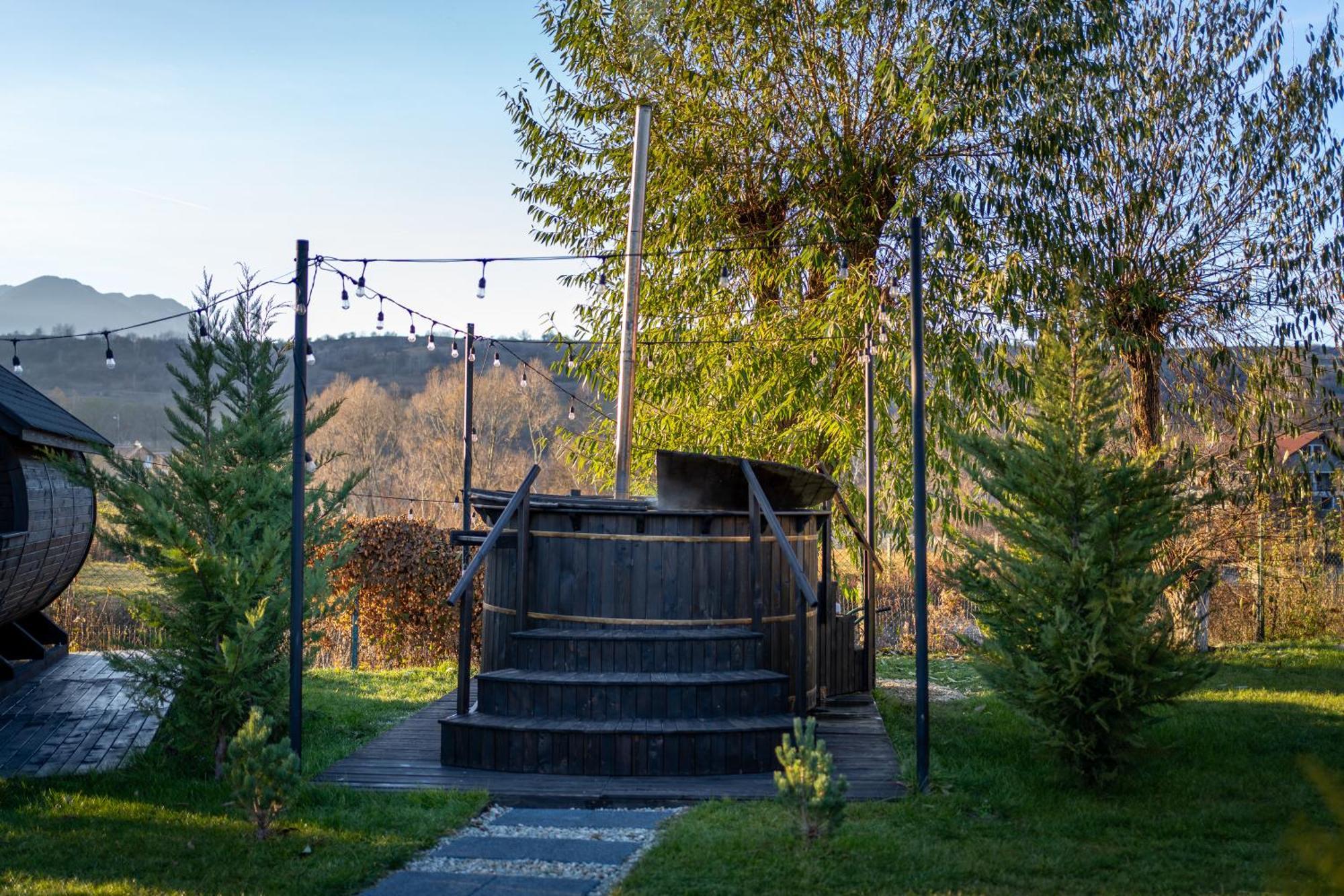 Glamp In Style Pods Resort Bran  Exteriér fotografie