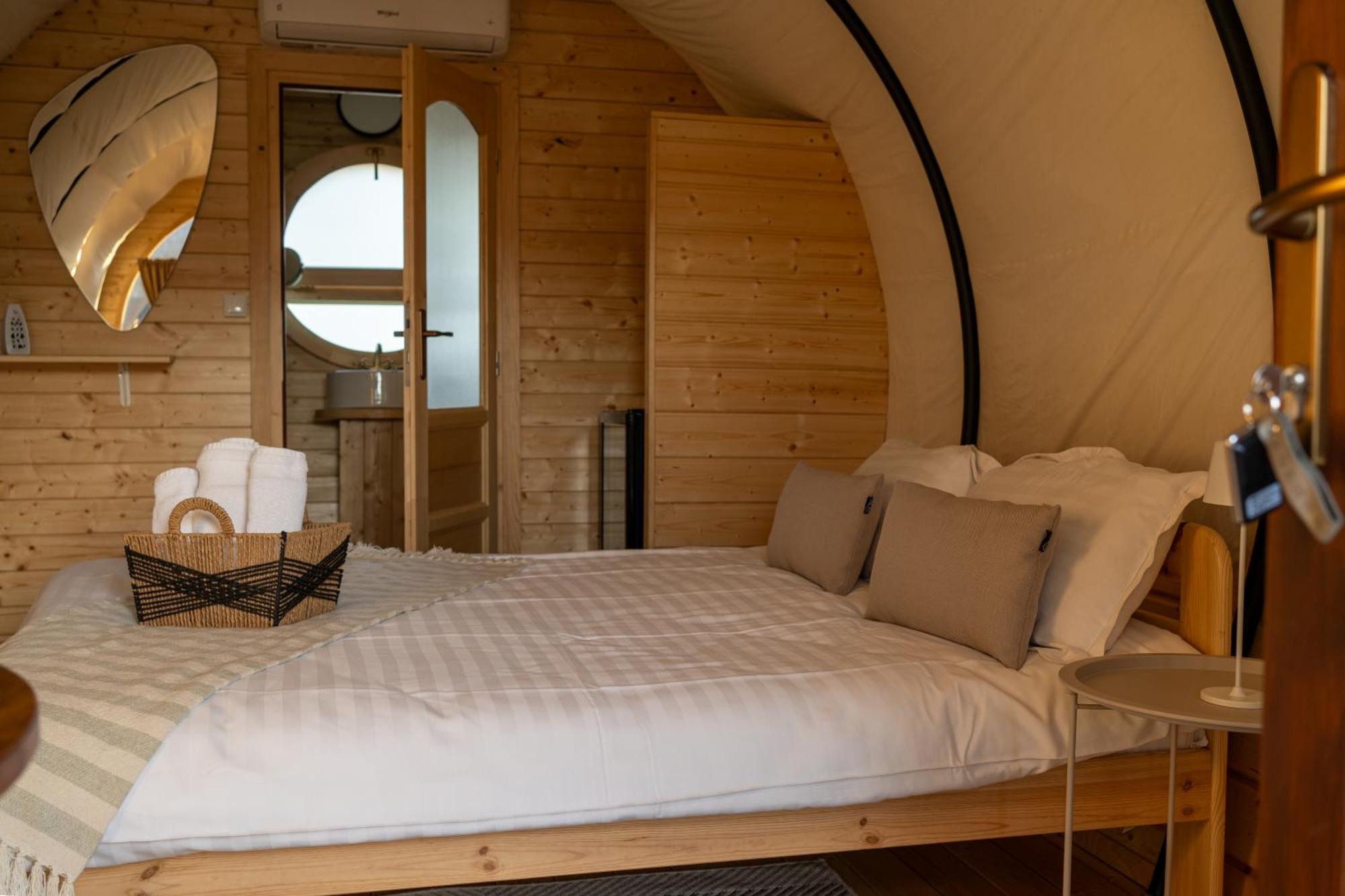 Glamp In Style Pods Resort Bran  Exteriér fotografie