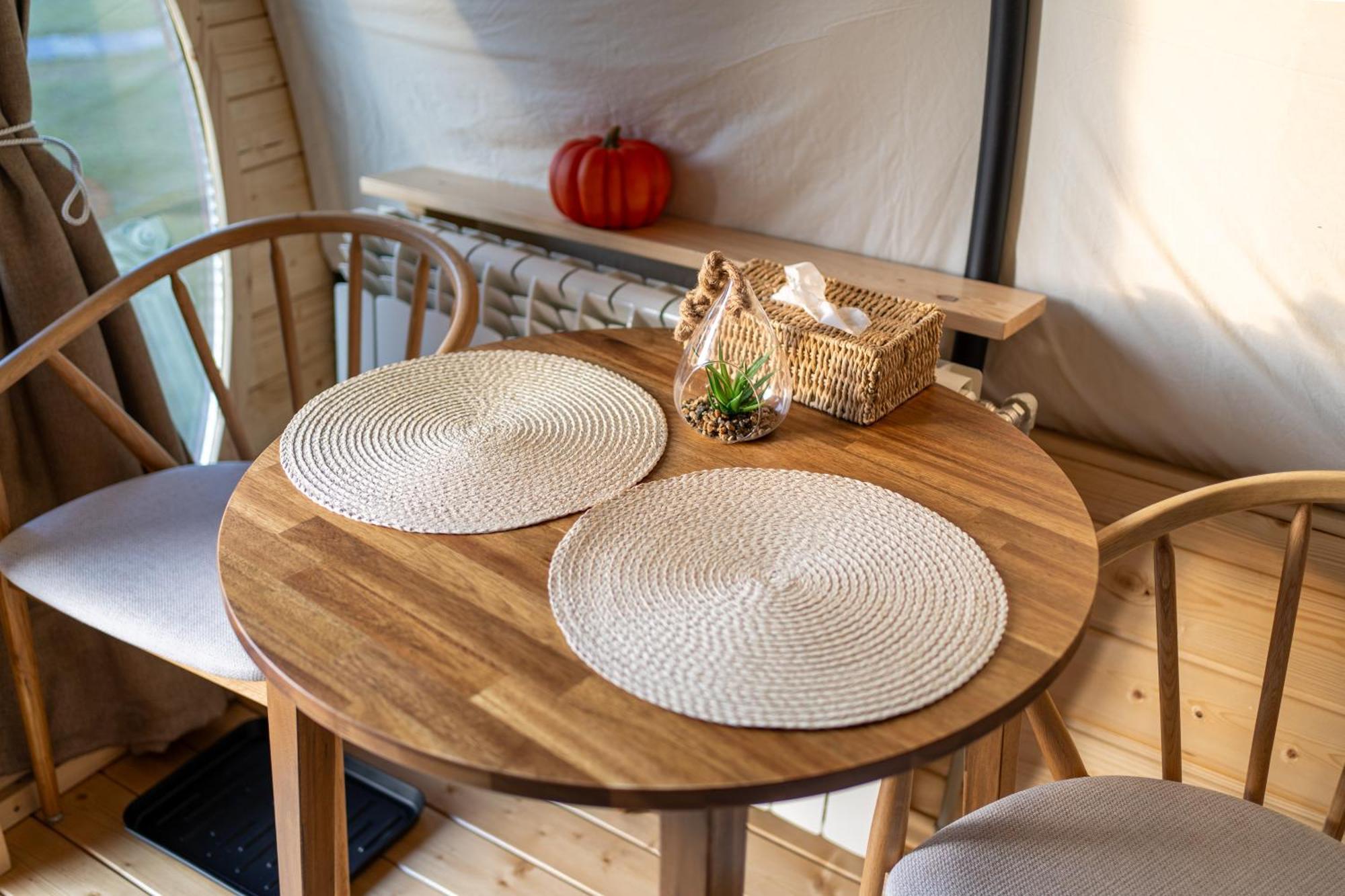 Glamp In Style Pods Resort Bran  Exteriér fotografie